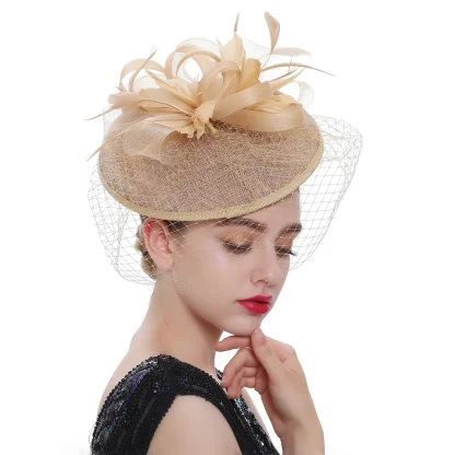 Elegant Disc Fascinator with Net Veil - Image 2