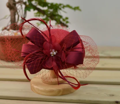 Retro Clip-on Fascinator with Elegant Design - Image 6